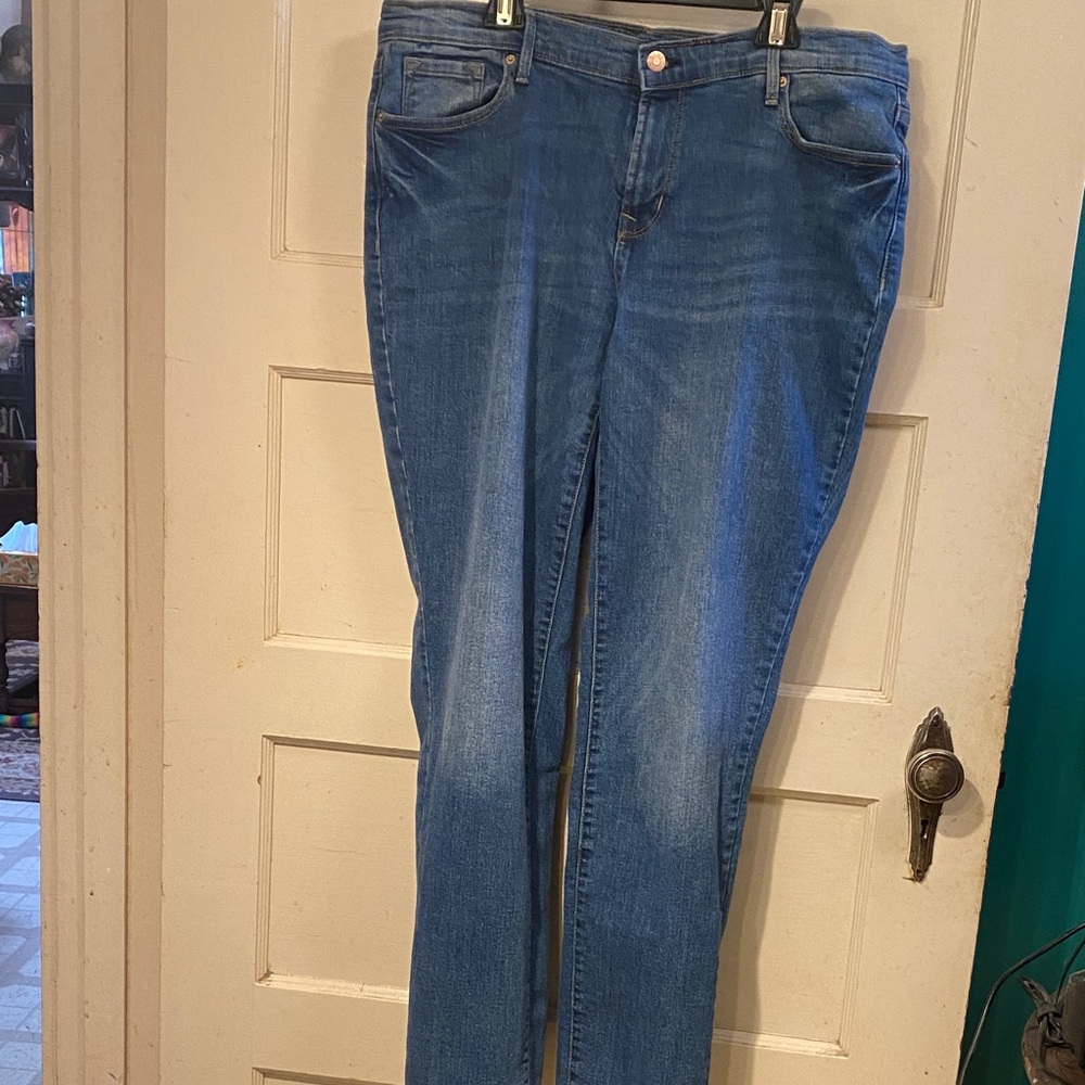 Old Navy Women's Straight Leg Blue Jeans Size 14
